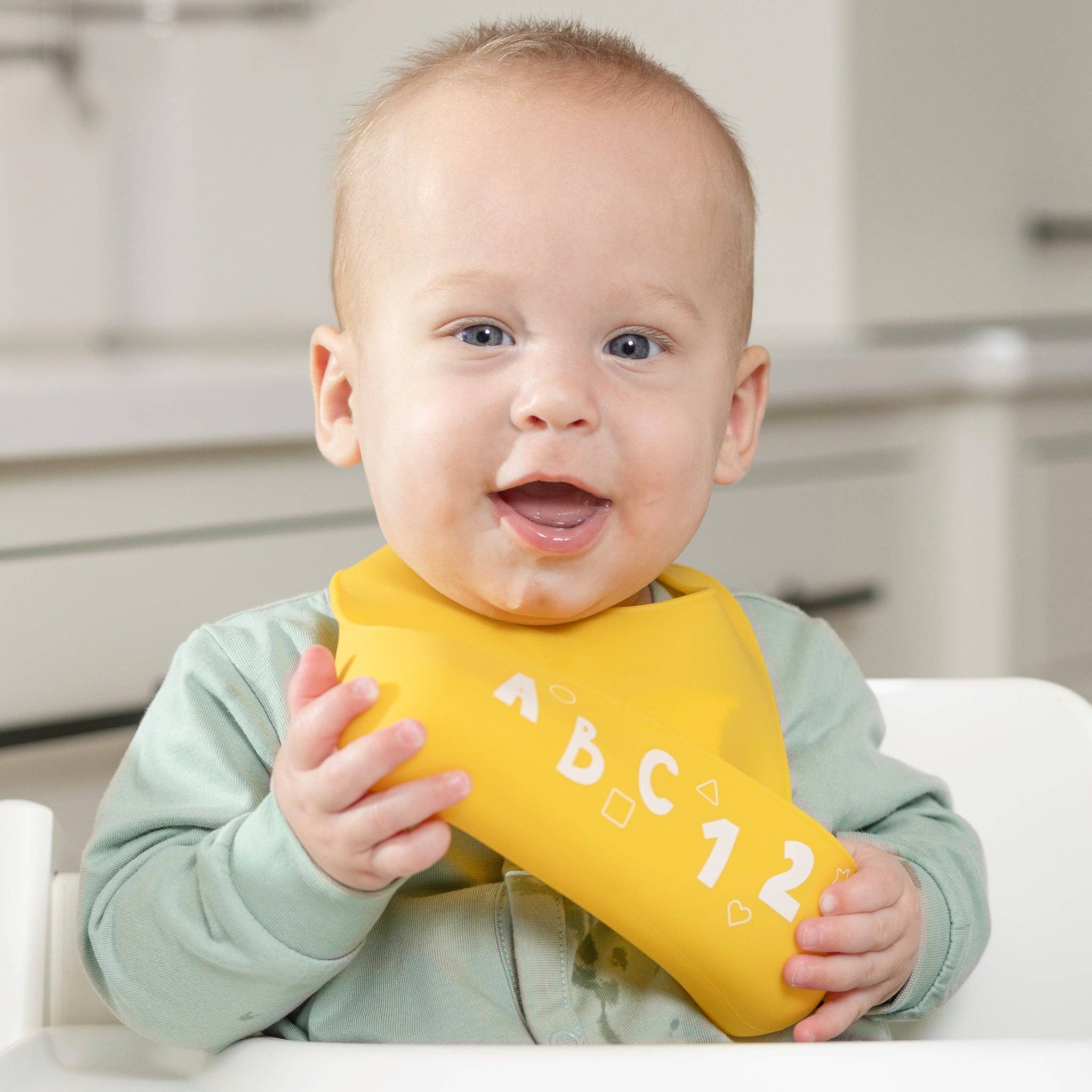 Alphabet Fun Little Bites Bib