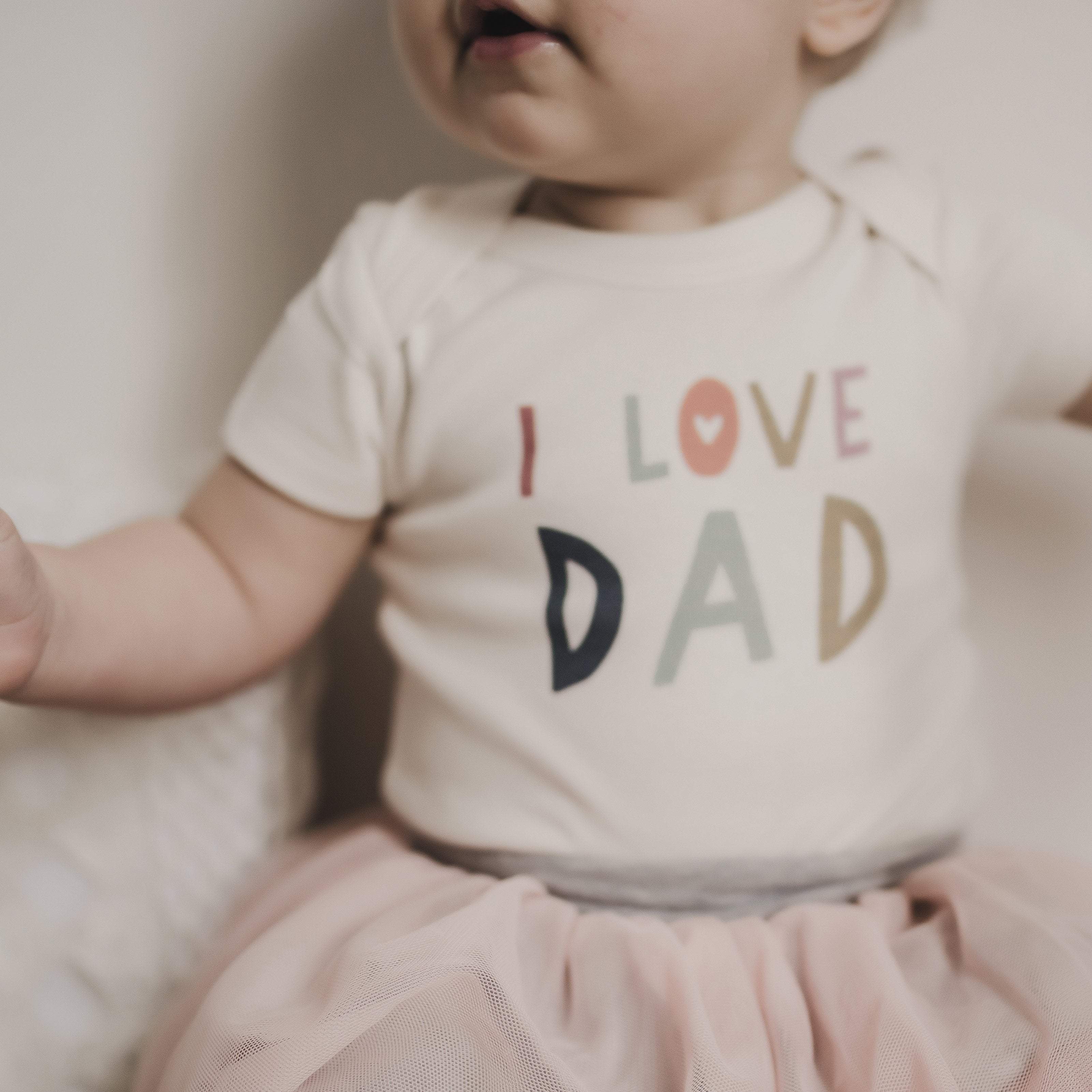 Baby graphic organic bodysuit | love dad