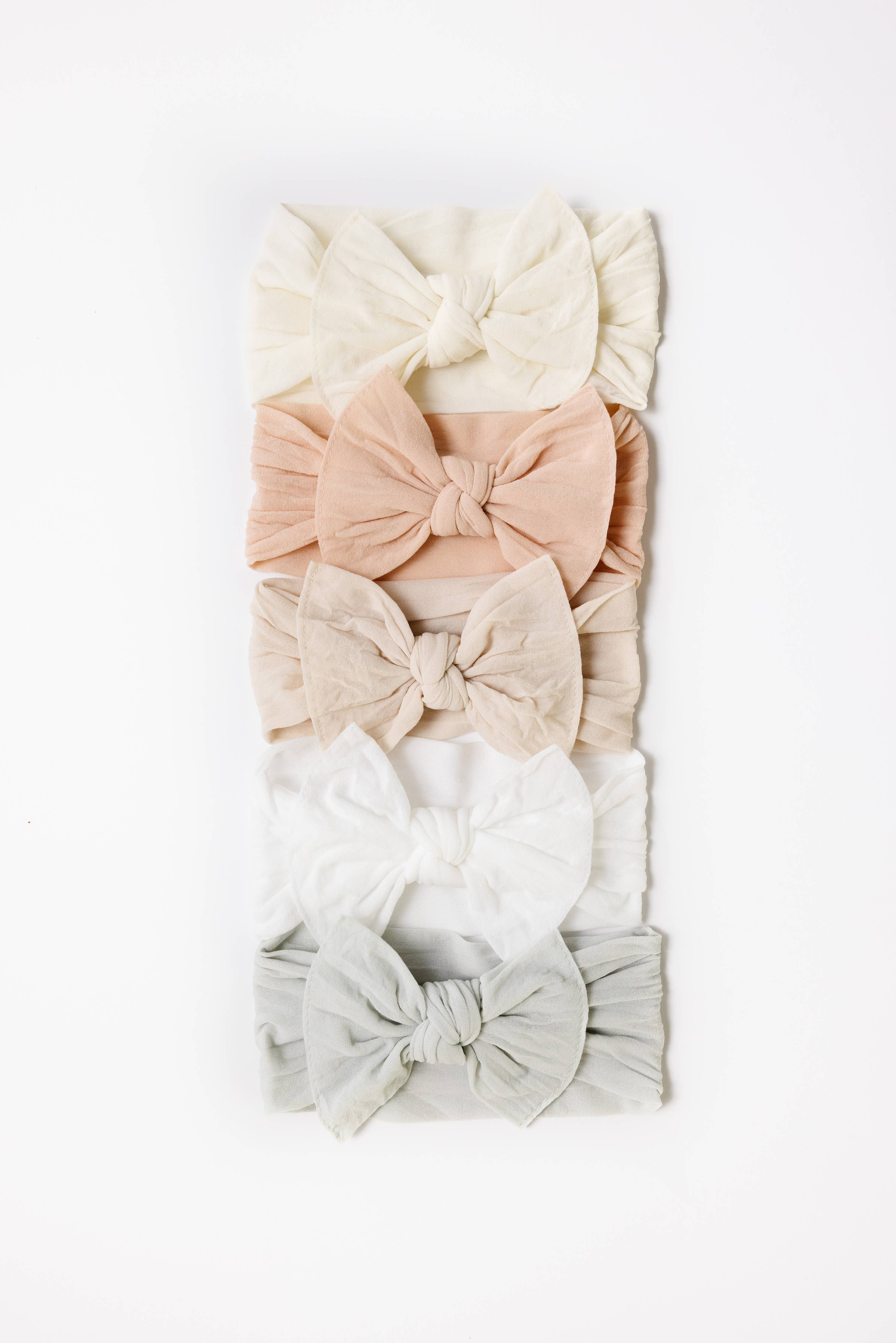 KNOT: white