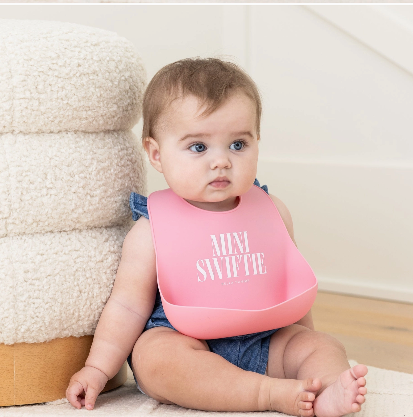 MINI SWIFTIE Wonder Bib