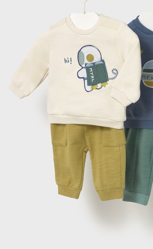 2 Piece Sweatshirt and Pants Set