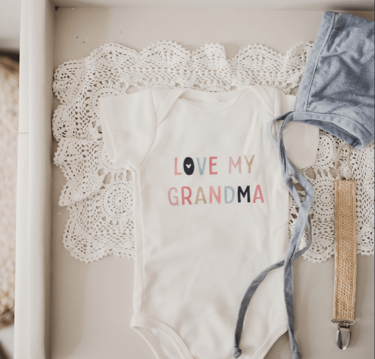 Baby graphic organic long sleeved bodysuit | love grandma