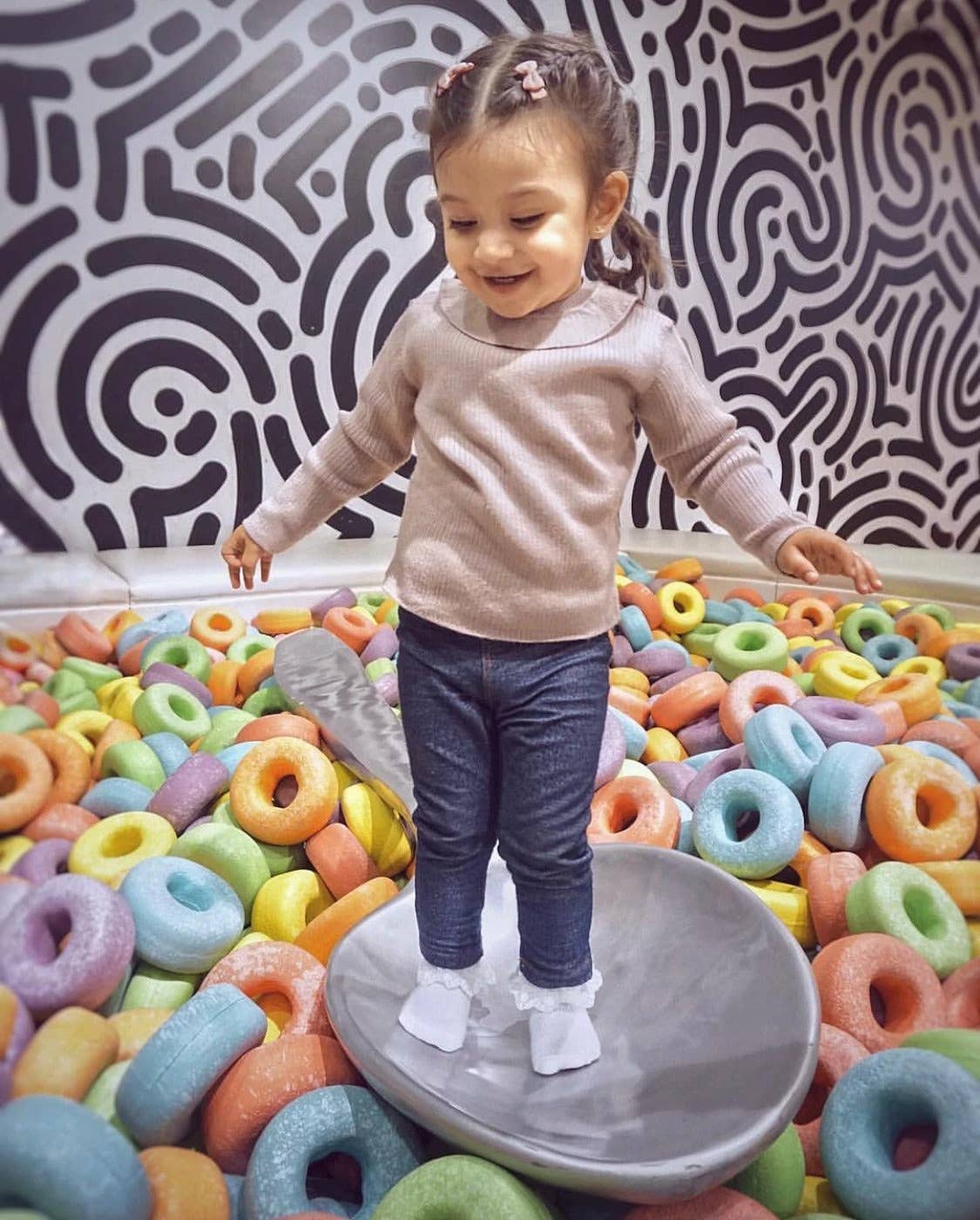 12 Small Snap Clip Grosgrain Tiny Tuxedo Baby Ribbon Bows