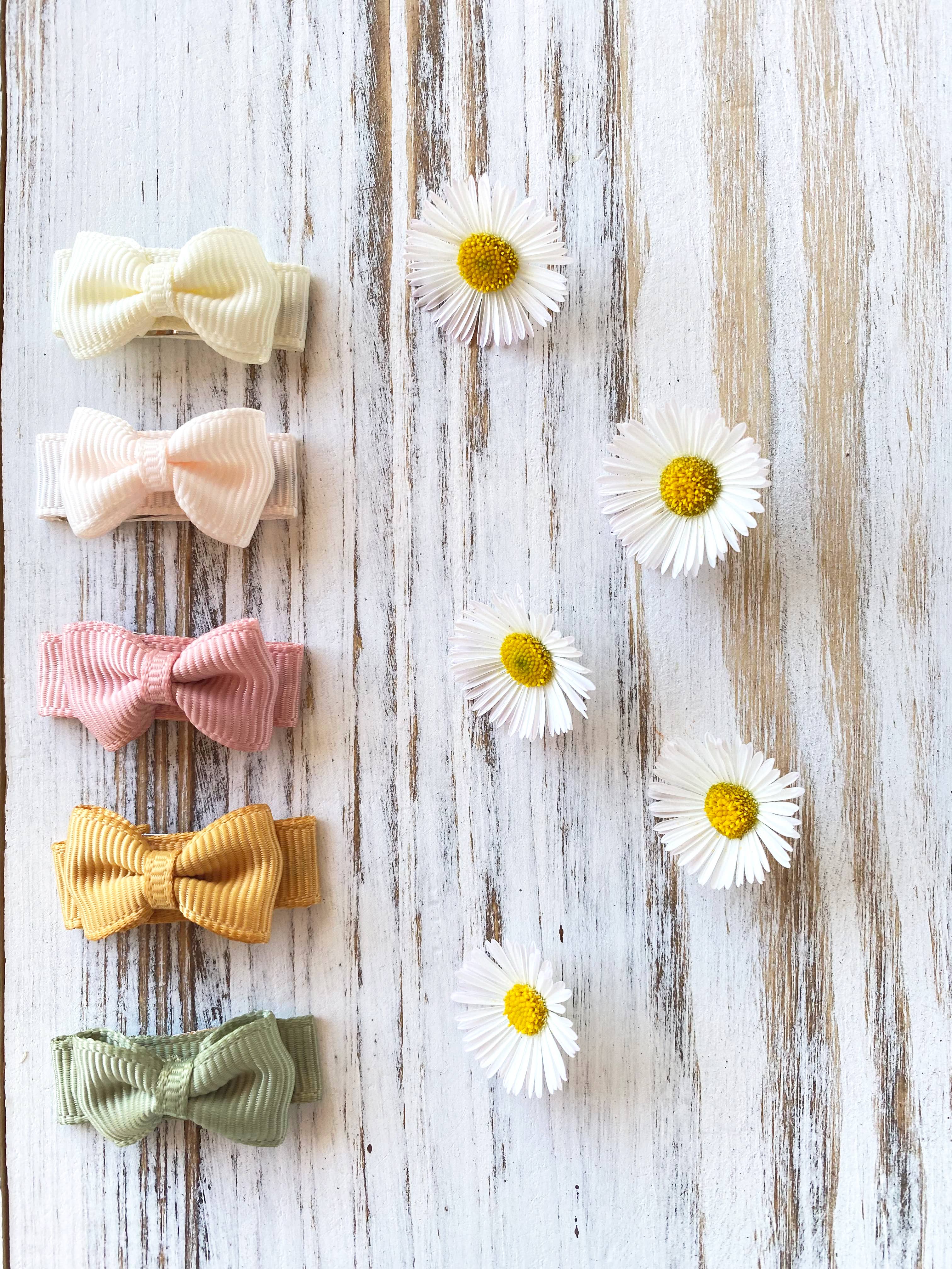 5 Tiny Tuxedo Bows on Snap Clips - Salted Caramel