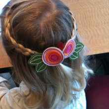 Load image into Gallery viewer, Blossom Hair Clips