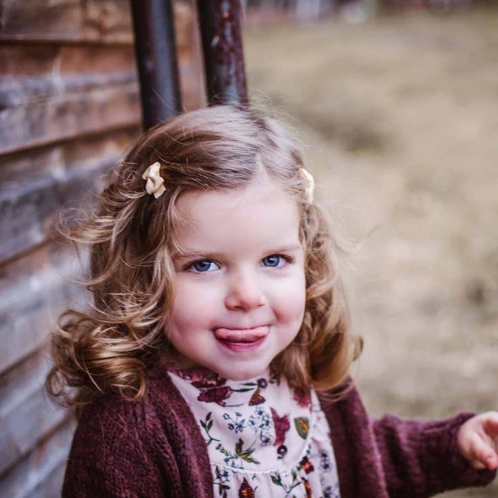 Mini Wisp 5 Tiny Tuxedo Bows on Snap Clips - Figment