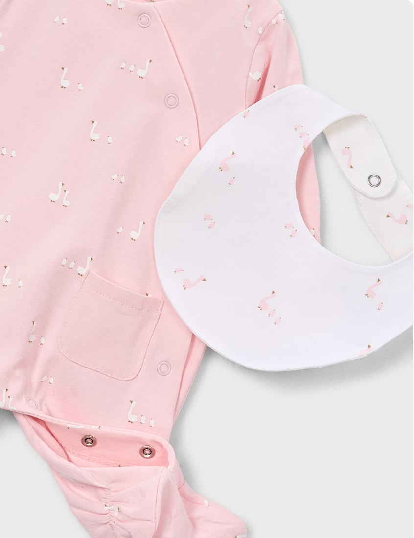 Newborn Gift Set in Pink