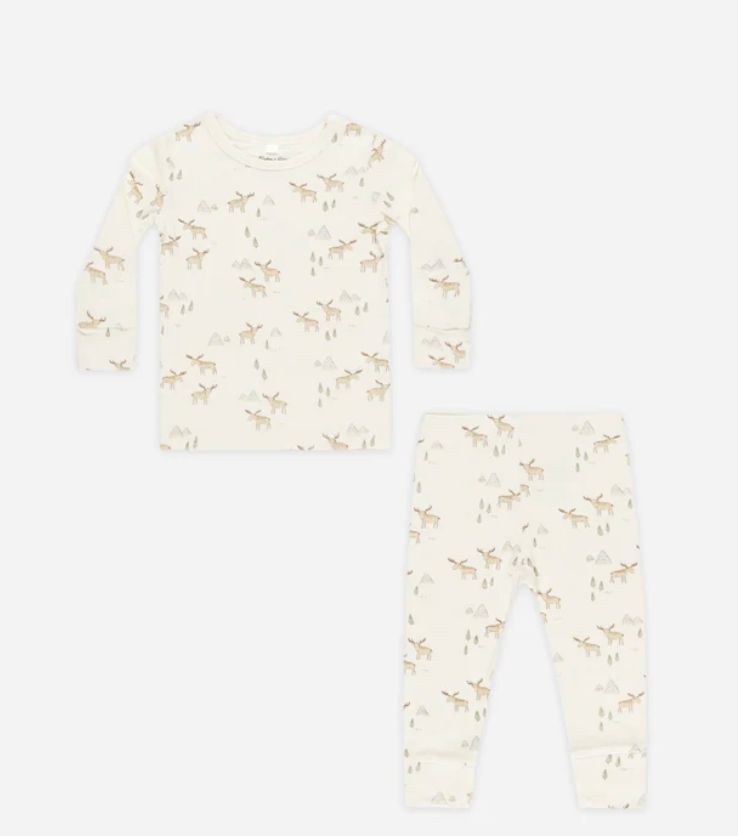 Long Sleeve Moose Pajamas